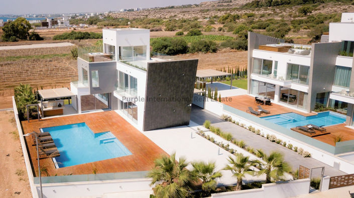 Image No.34-3 Bed Villa for sale
