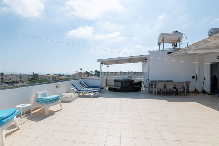 Image No.14-3 Bed Apartment for sale