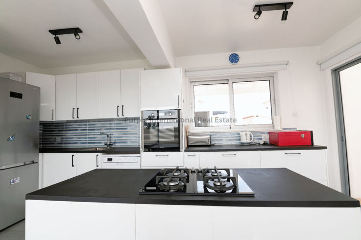 Image No.38-3 Bed Apartment for sale