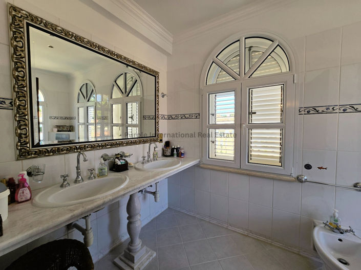 Image No.14-Villa de 4 chambres à vendre à Protaras