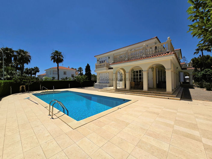 Image No.3-Villa de 4 chambres à vendre à Protaras