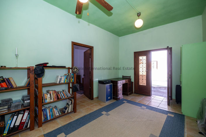 Image No.10-2 Bed House for sale