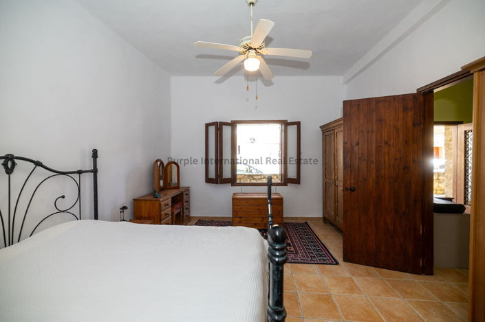 Image No.20-2 Bed House for sale