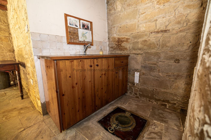 Image No.25-2 Bed House for sale