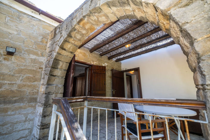 Image No.27-2 Bed House for sale