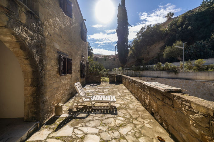 Image No.29-2 Bed House for sale