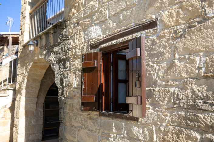 Image No.39-2 Bed House for sale