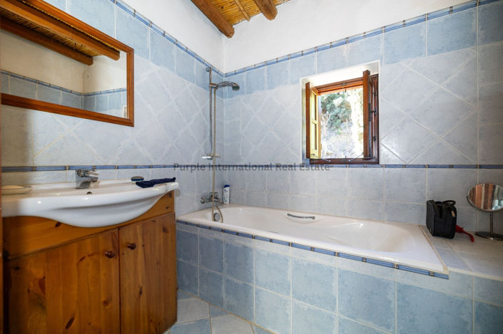 Image No.7-2 Bed House for sale