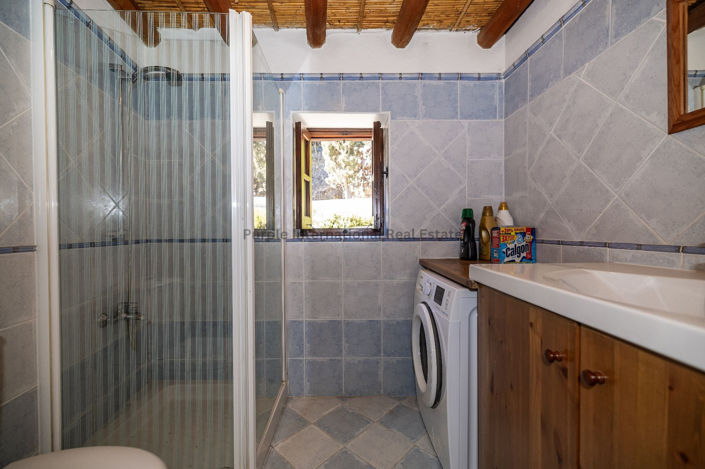 Image No.9-2 Bed House for sale