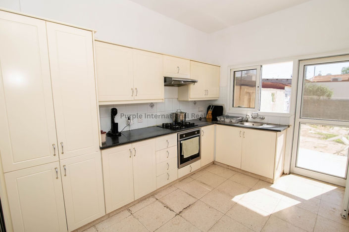 Image No.2-2 Bed Bungalow for sale