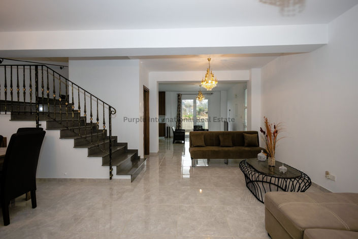 Image No.12-3 Bed House for sale