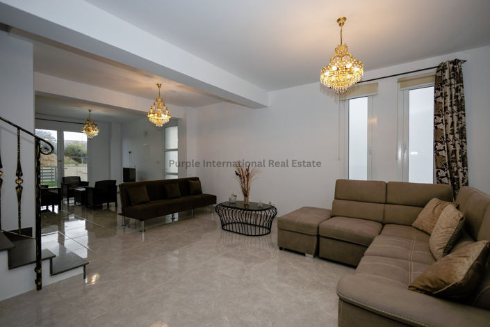 Image No.3-3 Bed House for sale