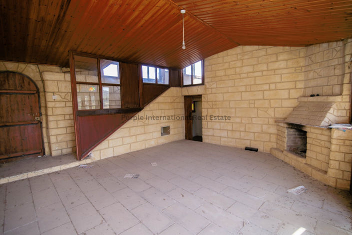 Image No.5-2 Bed House for sale