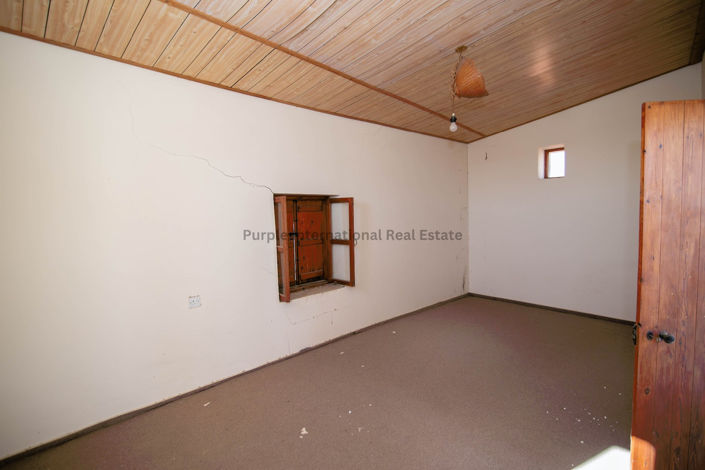 Image No.9-2 Bed House for sale