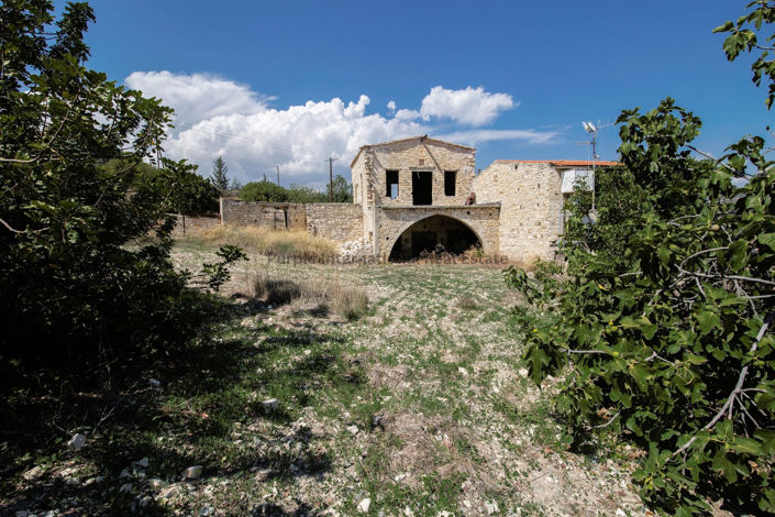 Image No.8-1 Bed House for sale