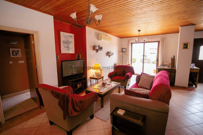 Image No.12-3 Bed Villa for sale