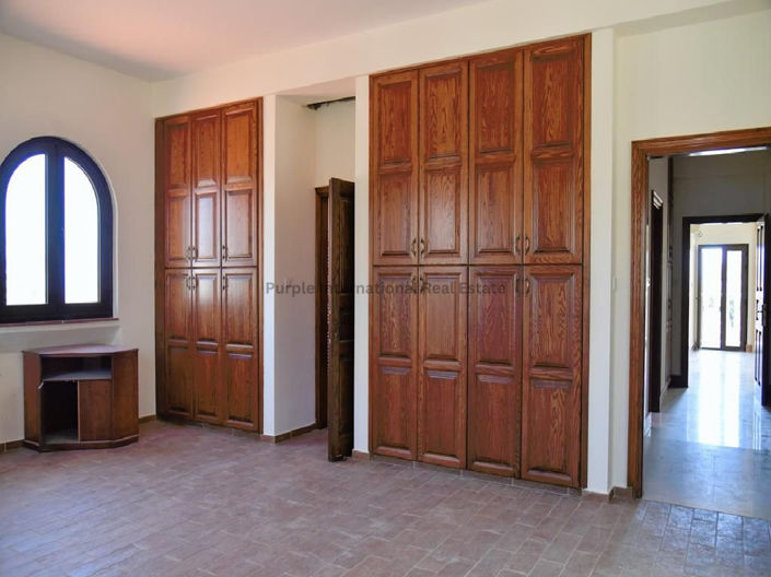 Image No.11-5 Bed Villa for sale