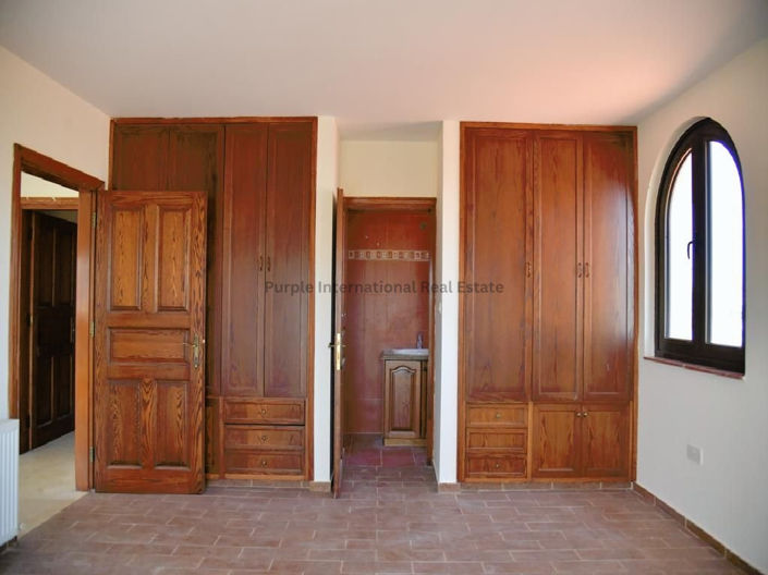 Image No.15-5 Bed Villa for sale