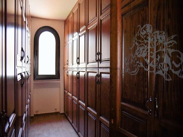 Image No.16-5 Bed Villa for sale