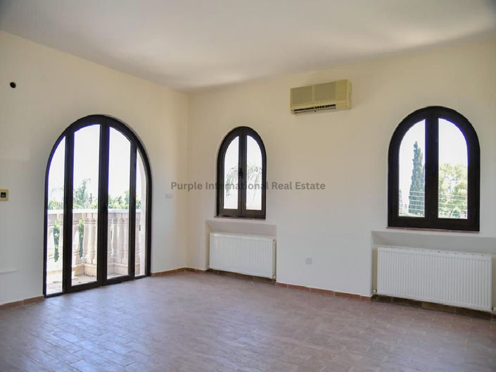 Image No.17-5 Bed Villa for sale