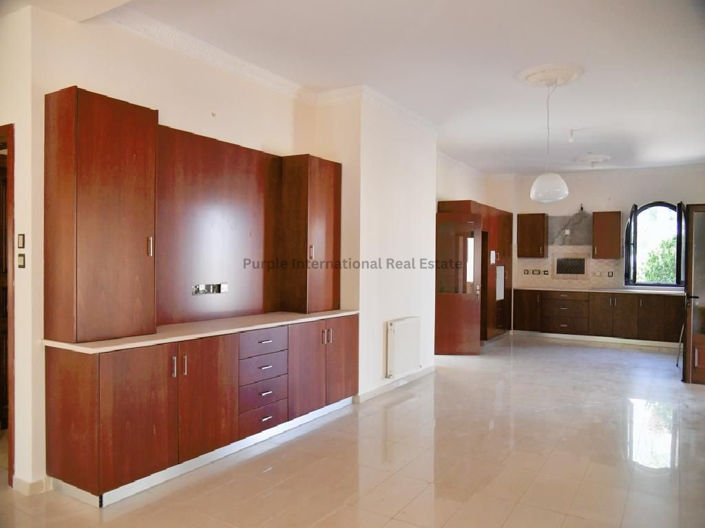 Image No.8-5 Bed Villa for sale