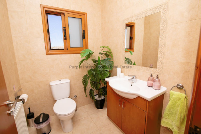 Image No.17-5 Bed Villa for sale