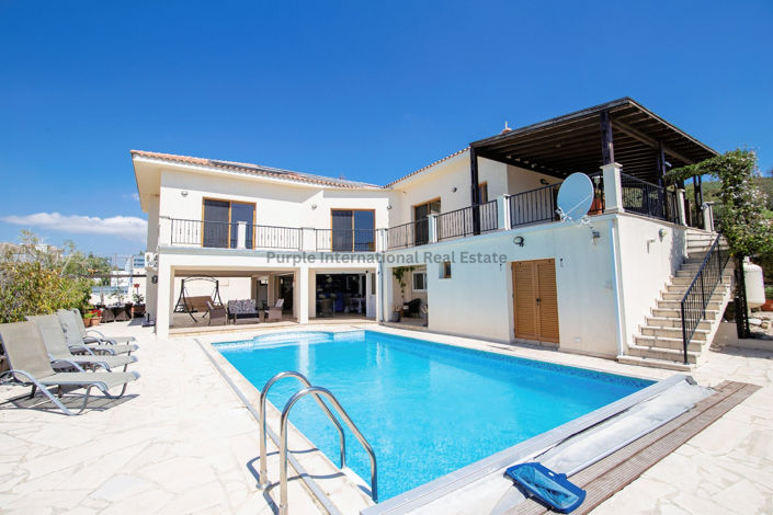 Image No.2-5 Bed Villa for sale