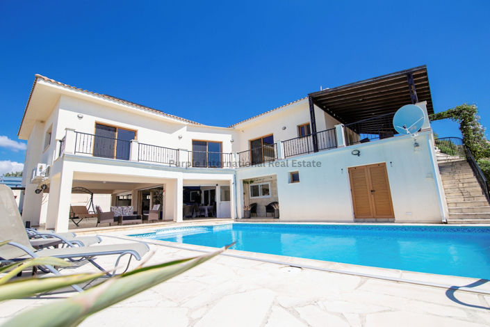 Image No.37-5 Bed Villa for sale