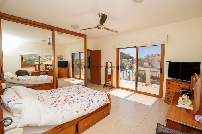 Image No.6-5 Bed Villa for sale