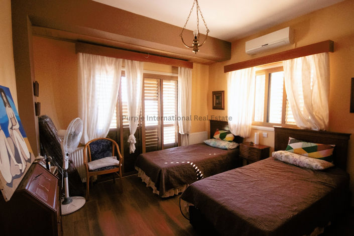 Image No.18-5 Bed Villa for sale