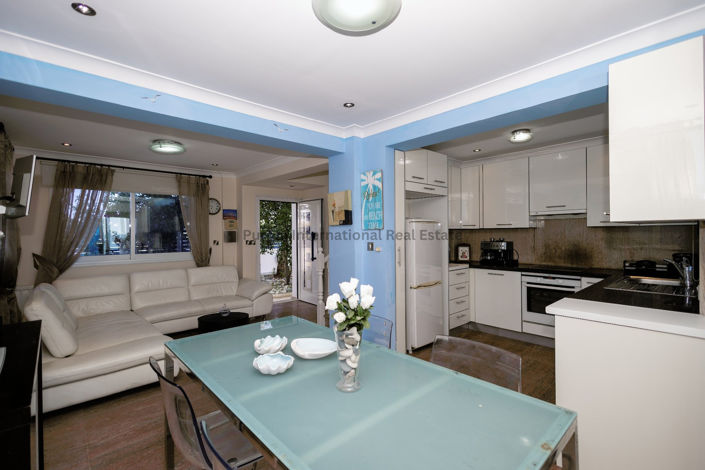 Image No.10-3 Bed Villa for sale