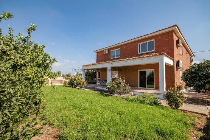 Image No.1-4 Bed Villa for sale