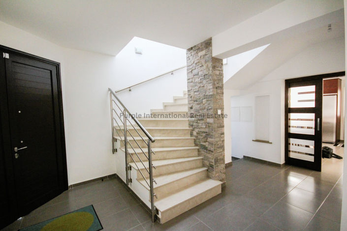 Image No.23-4 Bed Villa for sale