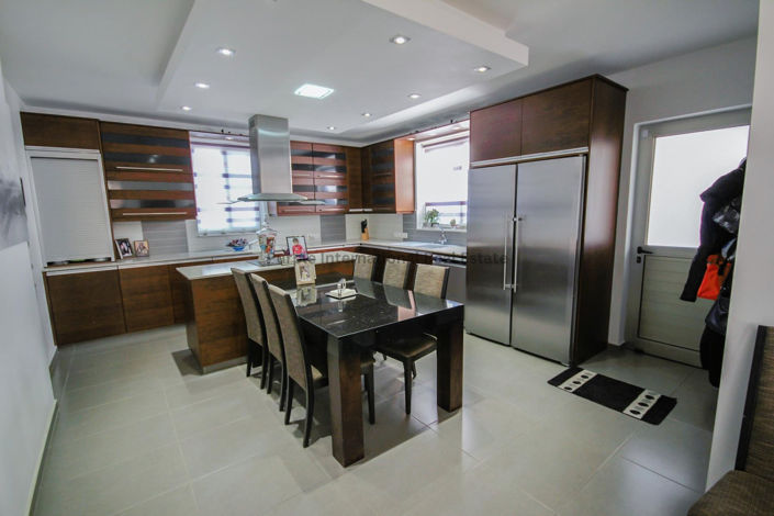 Image No.3-4 Bed Villa for sale