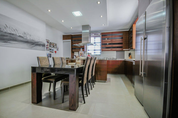 Image No.8-4 Bed Villa for sale