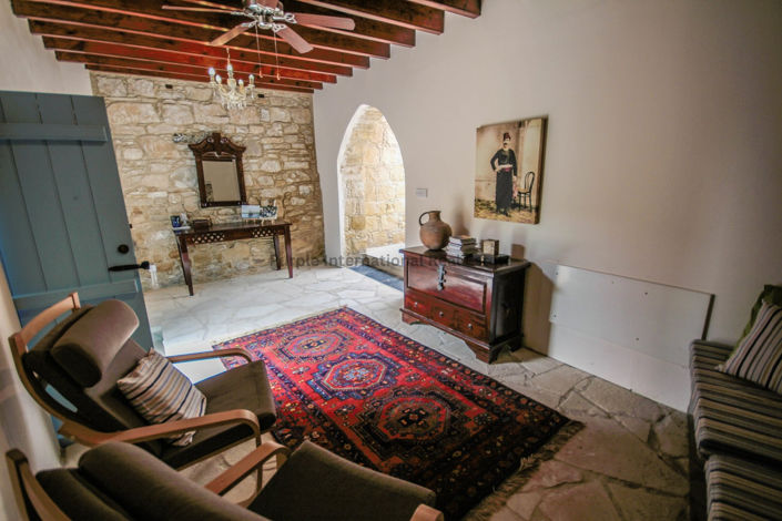 Image No.20-4 Bed House for sale