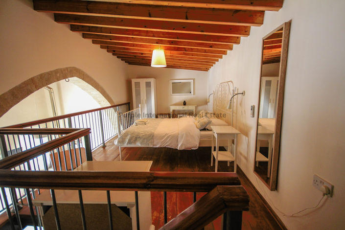 Image No.7-4 Bed House for sale