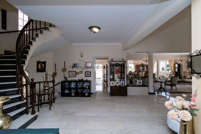 Image No.17-7 Bed Villa for sale