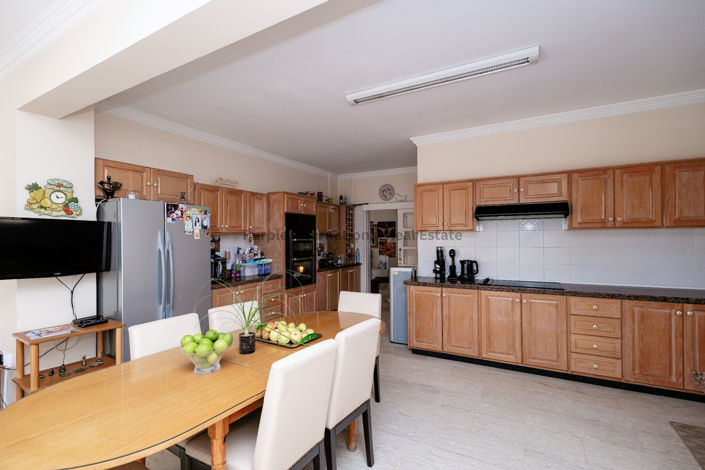 Image No.20-7 Bed Villa for sale