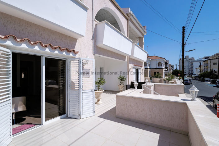 Image No.42-7 Bed Villa for sale