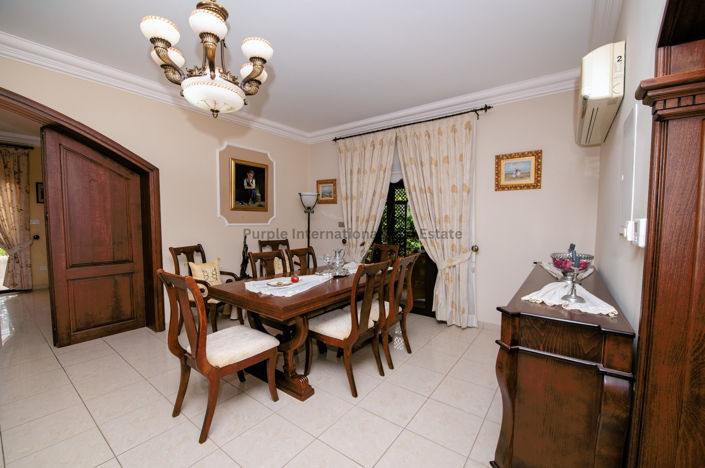 Image No.9-5 Bed Villa for sale