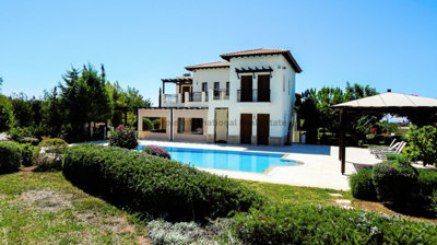 5 Bed Villa for sale