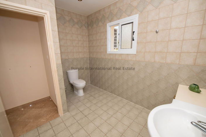 Image No.19-4 Bed Bungalow for sale