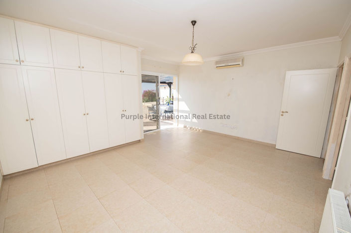 Image No.24-4 Bed Bungalow for sale