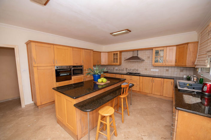 Image No.32-4 Bed Bungalow for sale