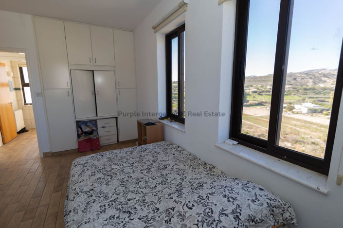 Image No.12-7 Bed House for sale