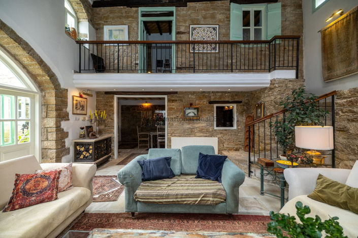 Image No.10-2 Bed House for sale