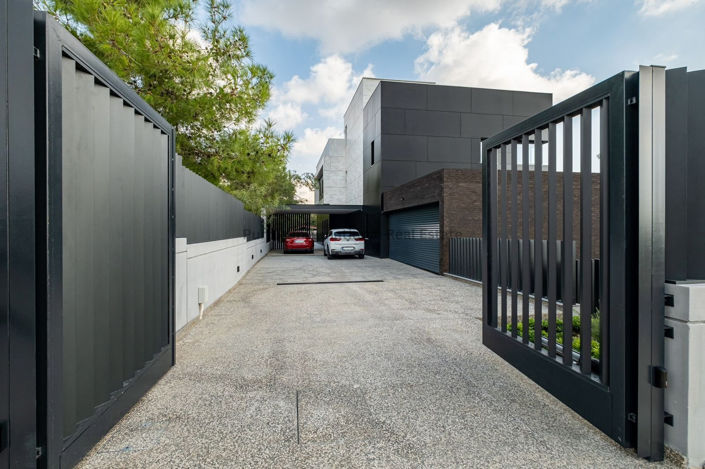 Image No.25-7 Bed Villa for sale