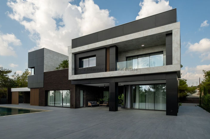 Image No.41-7 Bed Villa for sale