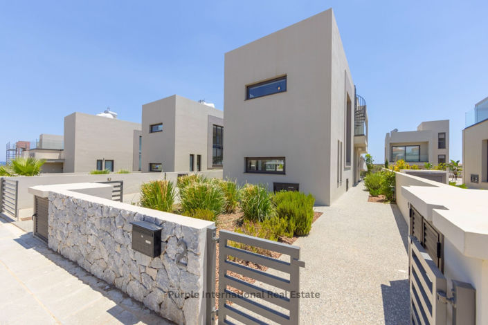 Image No.4-3 Bed Villa for sale